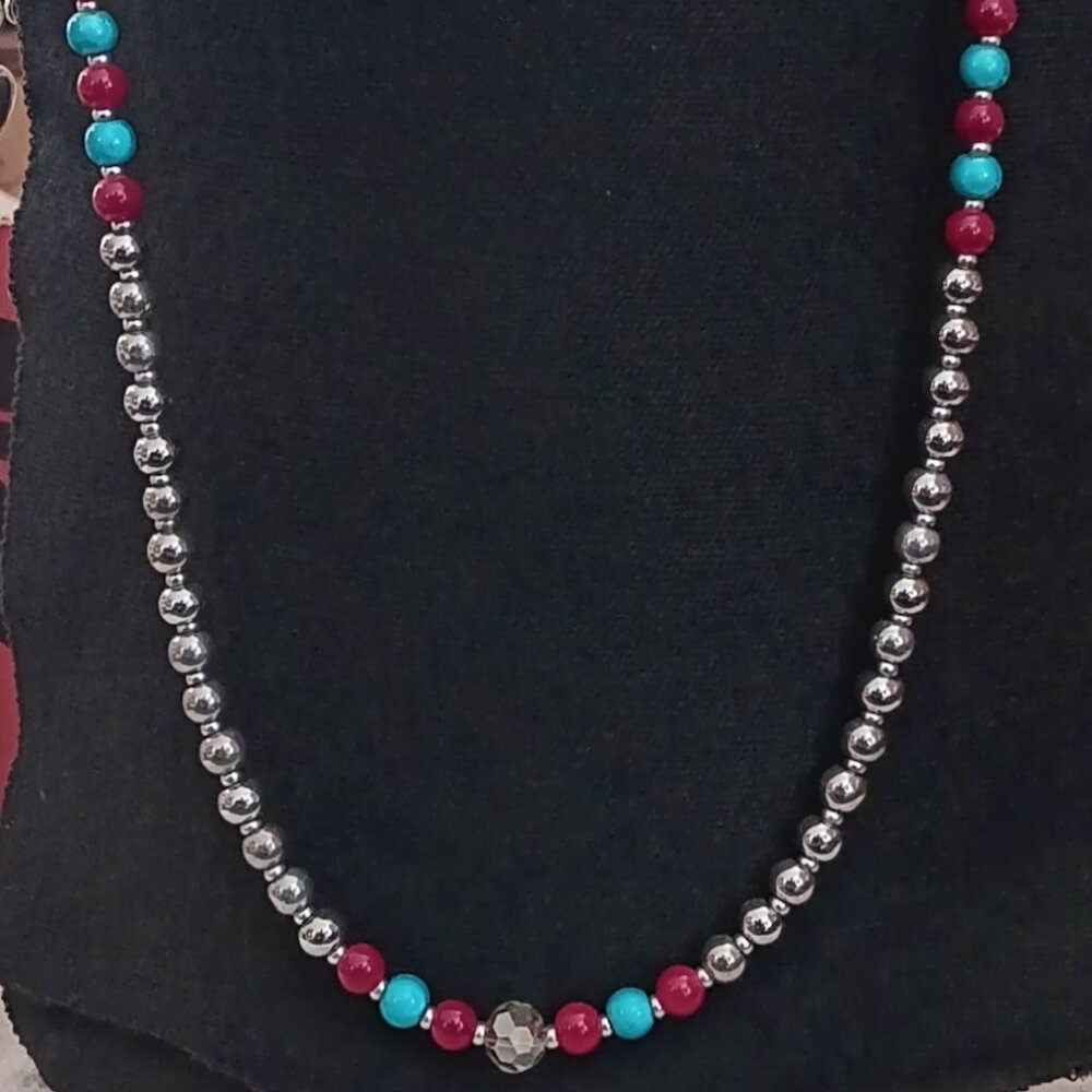 Beautiful silvertone turquoise and red beaded necklace!!